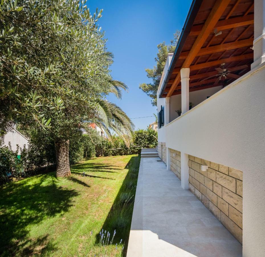 Holiday Home Brac Supetar Eksteriør bilde