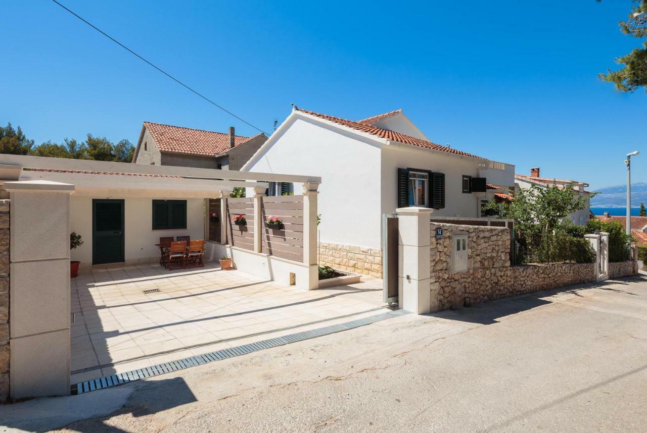 Holiday Home Brac Supetar Eksteriør bilde